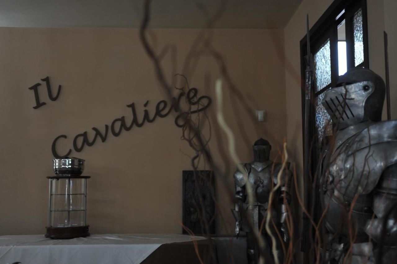 Hotel Il Cavaliere ซาร์โน ภายนอก รูปภาพ